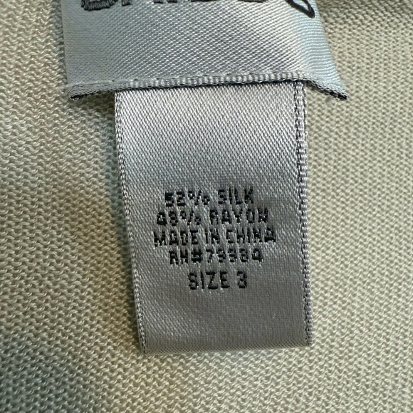 Chico's Silk blend Sleeveless Tank Top Beige Size 3 Neutral - Picture 4 of 5